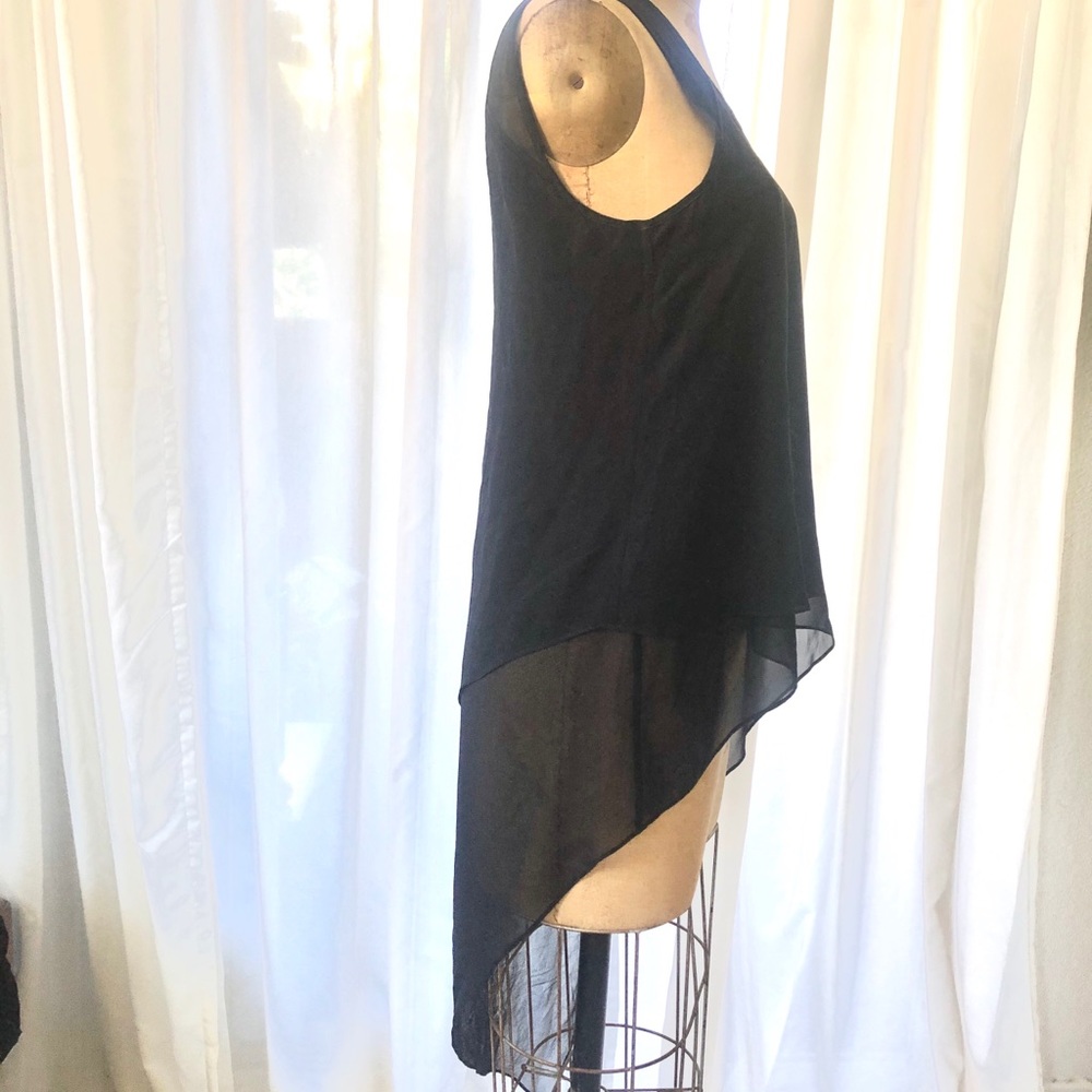 BCBG MaxAzria - Picture 6 of 8